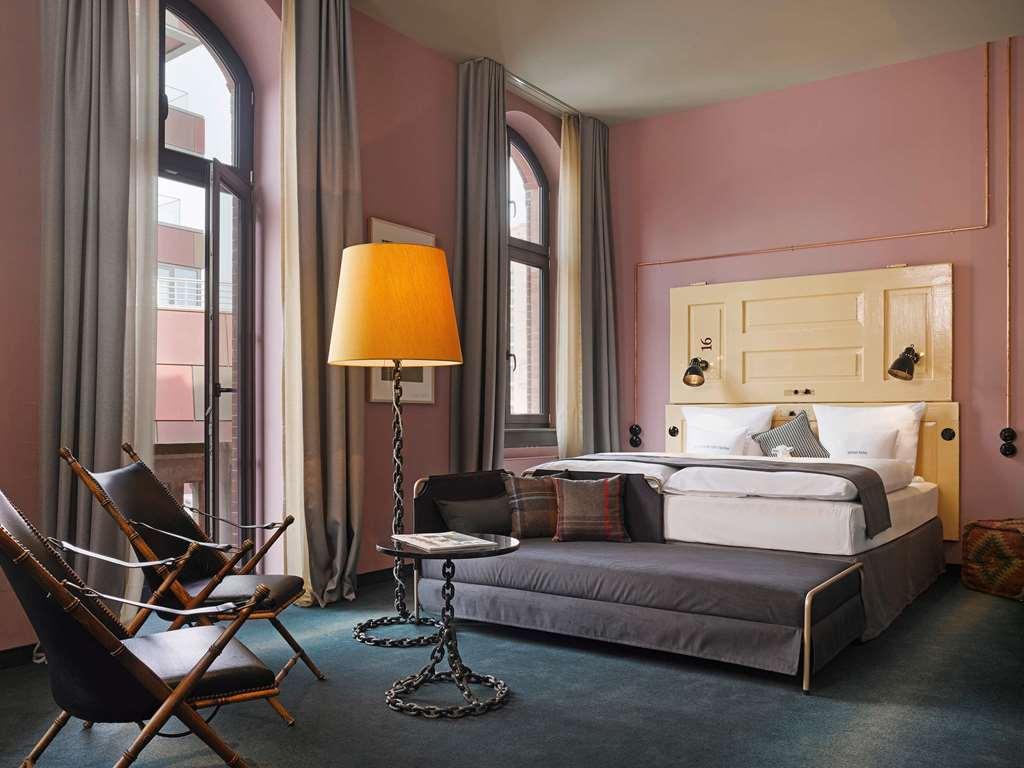 25Hours Hotel Altes Hafenamt Хамбург Стая снимка