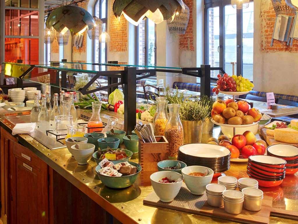25Hours Hotel Altes Hafenamt Хамбург Ресторант снимка