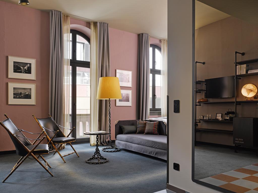 25Hours Hotel Altes Hafenamt Хамбург Екстериор снимка